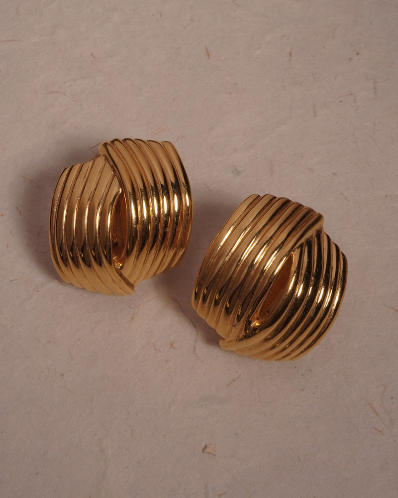 Vintage Ribbed Knot Clip Ons