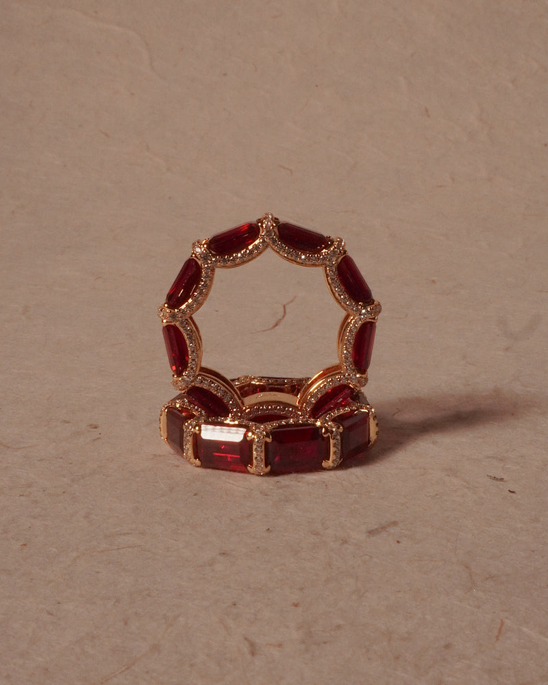 SCARLET RING