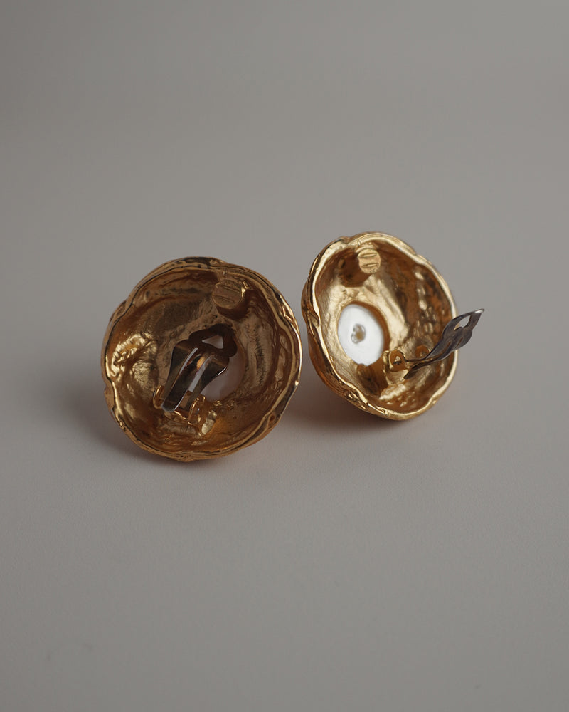 VINTAGE SWIRLED PEARL CAB BUTTONS