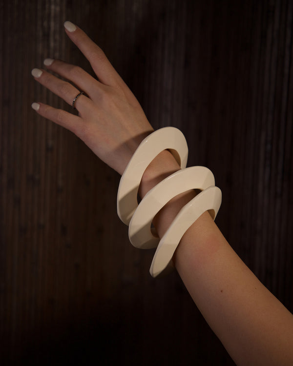 Vintage Tapered Ivory Acrylic Bangle