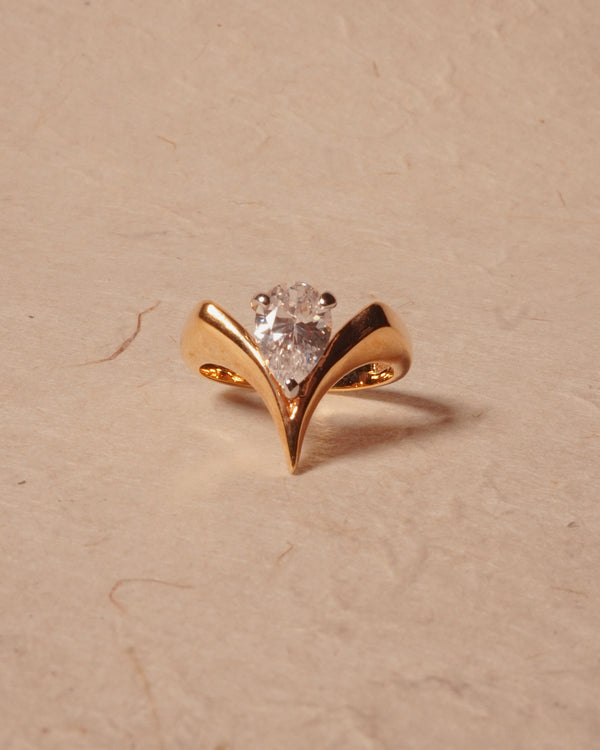VINTAGE TEARDROP CZ "V" RING