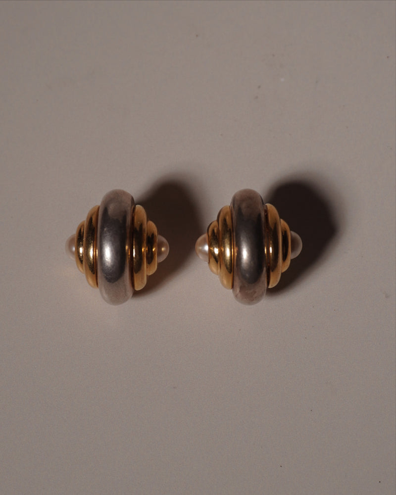 VINTAGE TWO TONE PEARL CAB BUTTONS