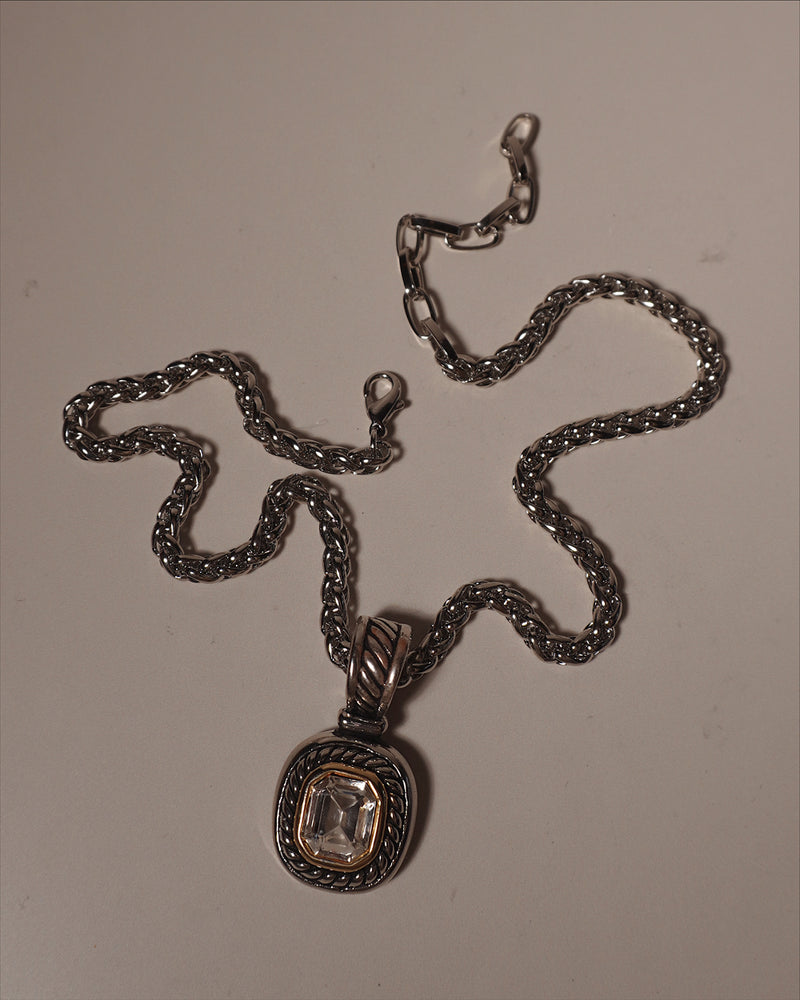 Vintage Two Tone Pendant Necklace