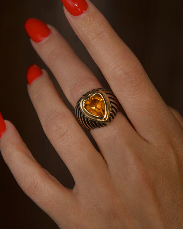 Vintage Two Tone Topaz Heart Ring Sz 6.5