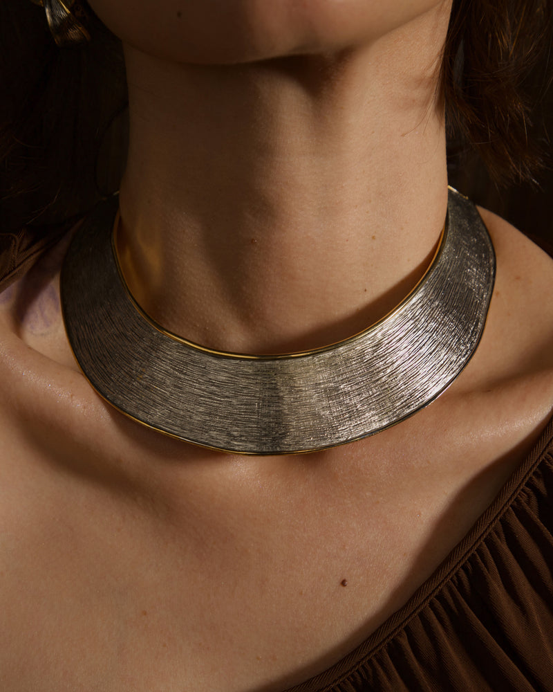 VINTAGE VO TWO TONE STATEMENT COLLAR