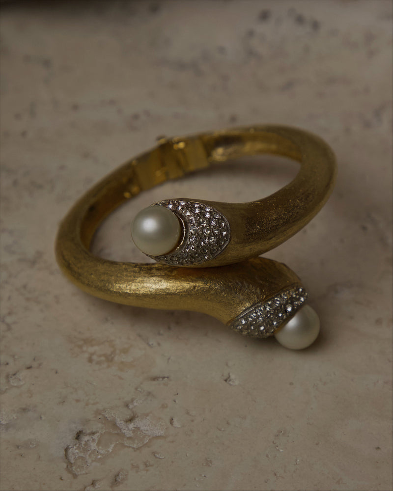 Vintage Abstract Faux Pearl Cuff