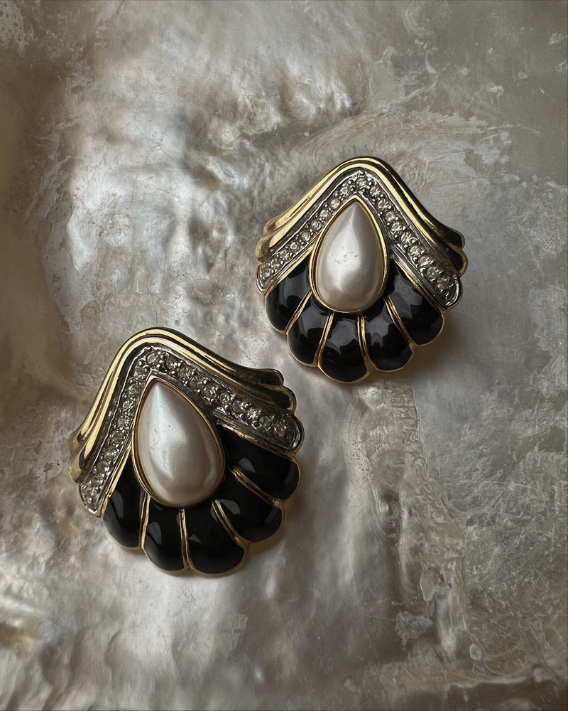 Vintage Black Art Deco Shell Earrings