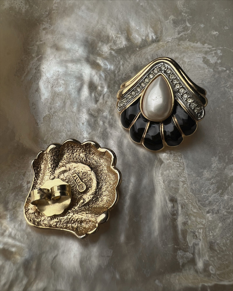 Vintage Black Art Deco Shell Earrings