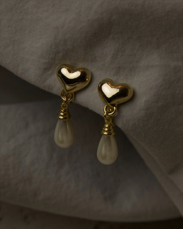 Vintage Bubble Heart Pearl Clip Ons