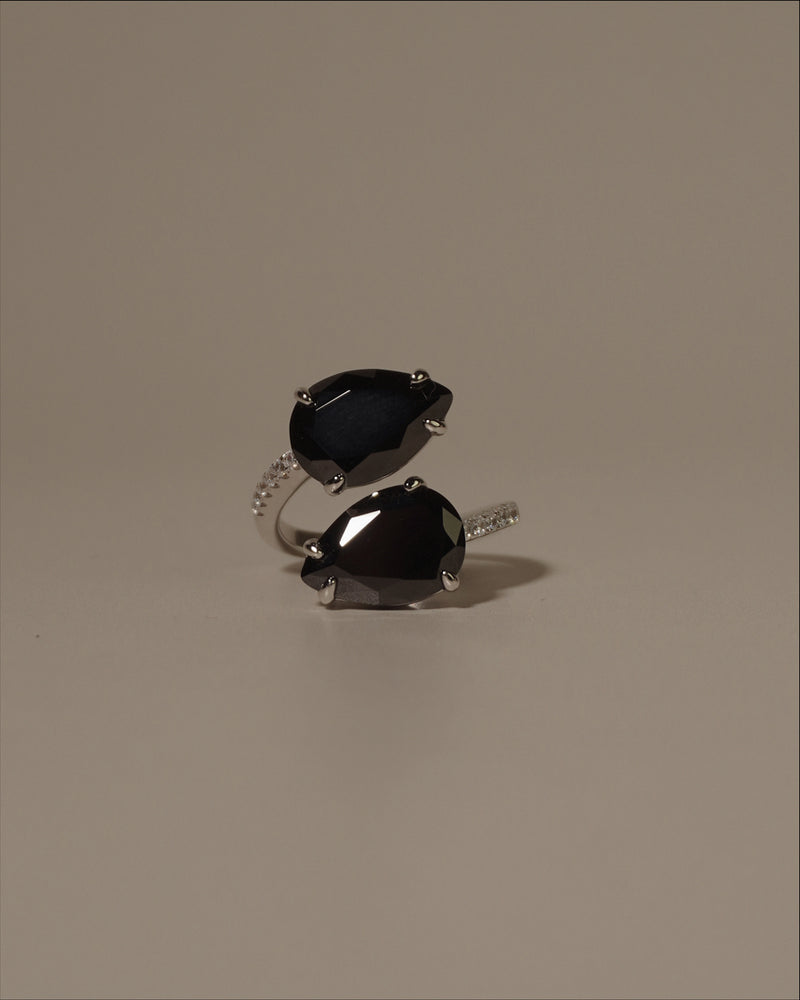 Cleo Wrap Ring (Black/Silver)