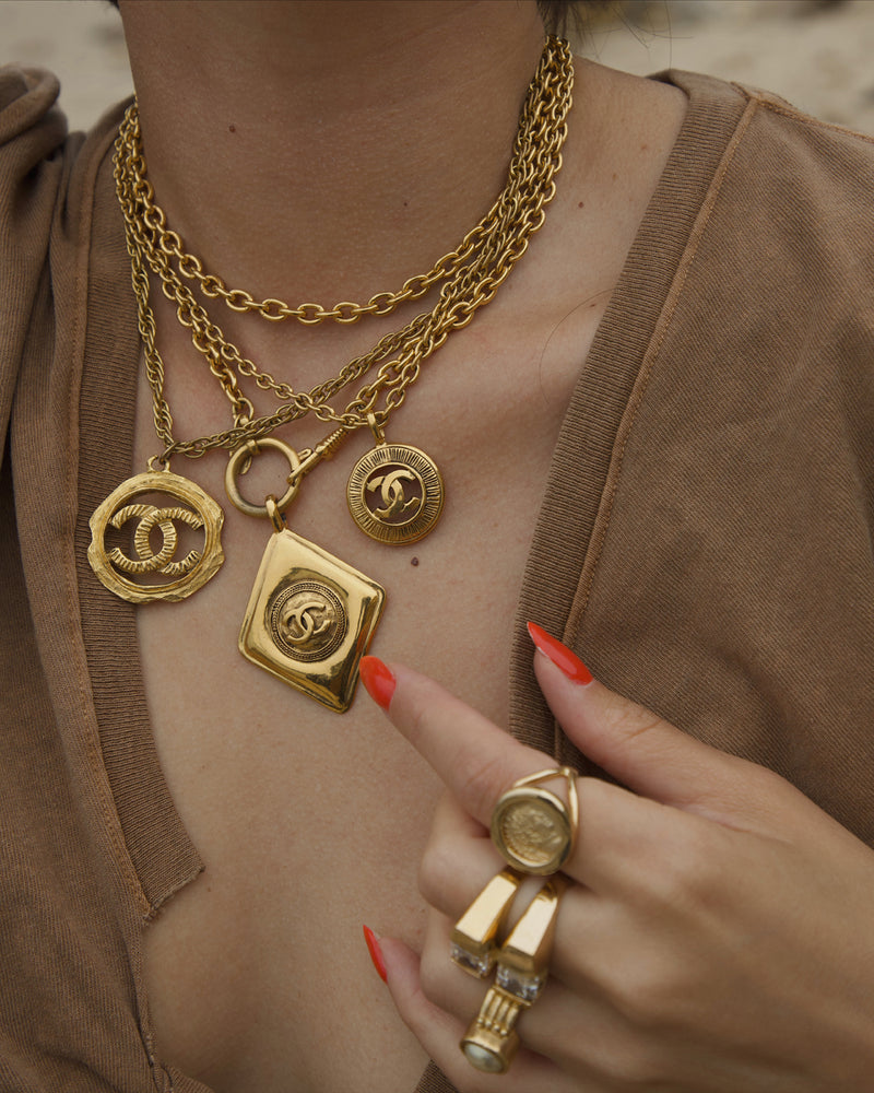 Vintage Chanel Medium Pendant Necklace