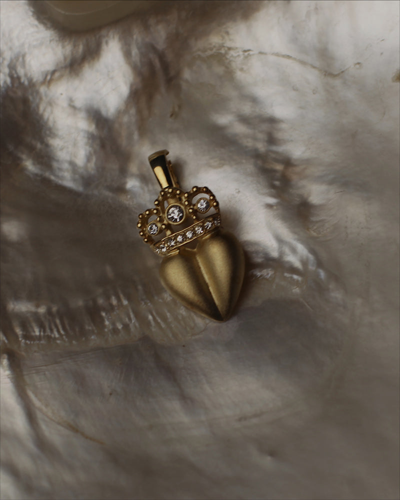 Vintage Crowned Heart Pendant