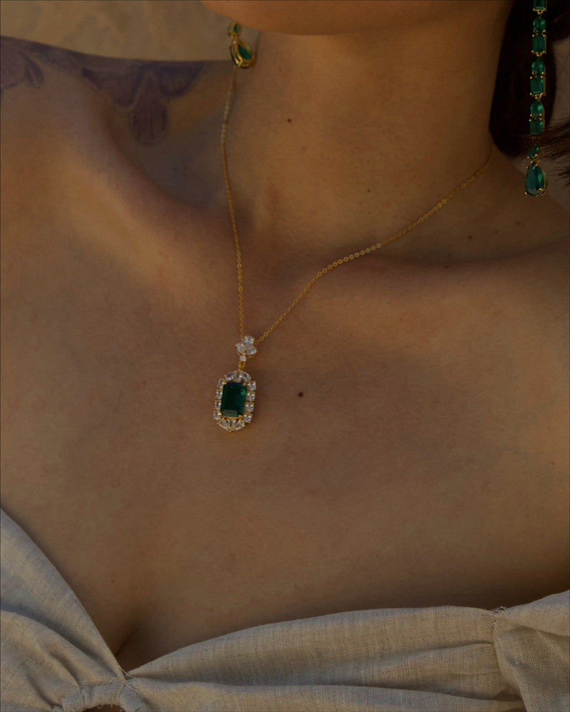 Eloise Pendant Necklace Emerald