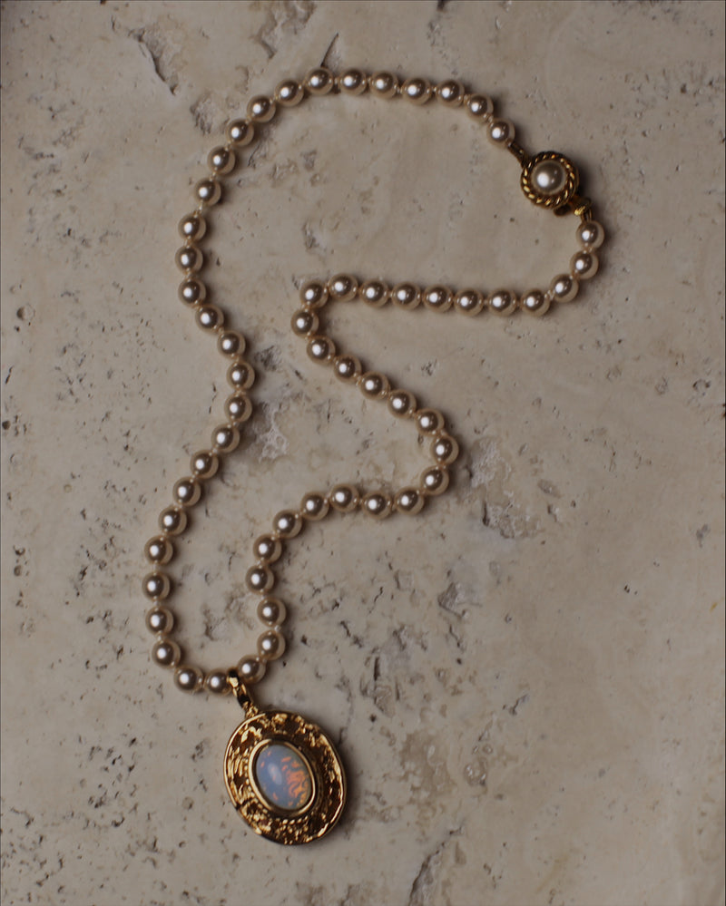 Vintage Faux Opal Pendant Necklace