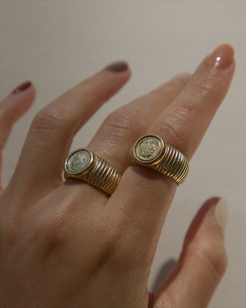Vintage Gold Ribbed Coin Ring Sz 8