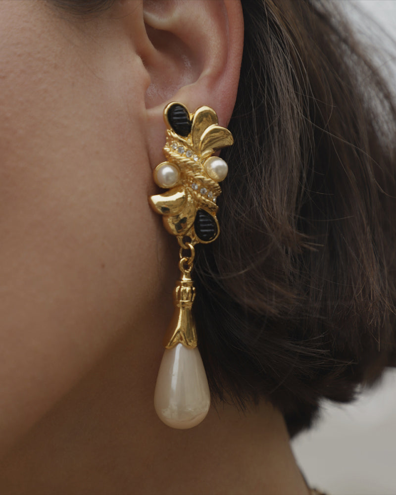 Vintage Oversized Pearl Drop Earrings