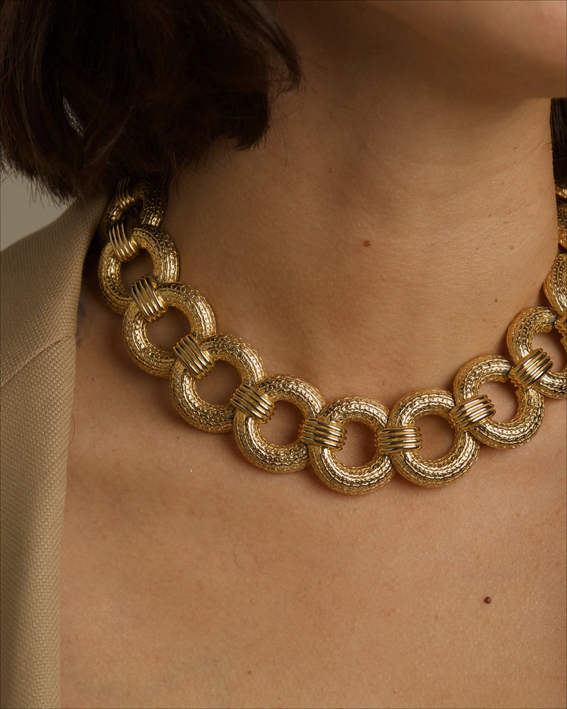 Vintage Textured Ring Link Necklace