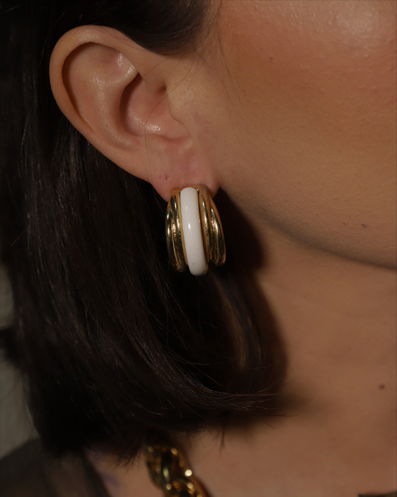Vintage White Piped Hoops